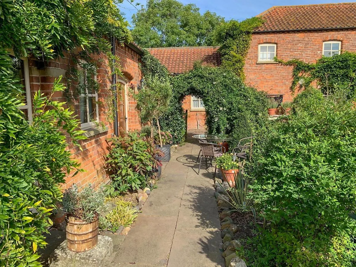 Stable Cottage Withernwick 0*,  英国